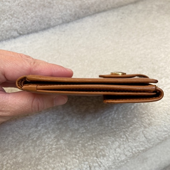 authentic vintage chloe epi leather bifold wallet - Picture 13 of 16